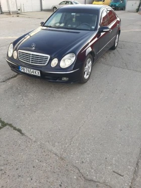 Mercedes-Benz E 220, снимка 10