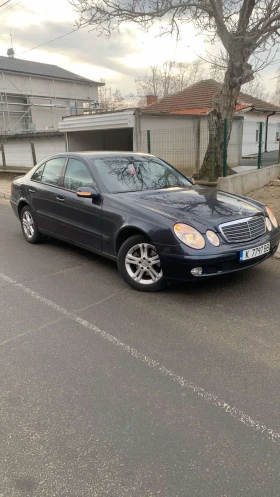 Mercedes-Benz E 270, снимка 15