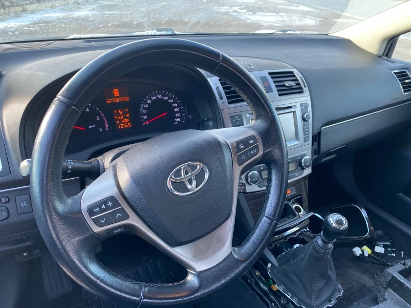 Toyota Avensis 2.0D4D/124кс, снимка 9 - Автомобили и джипове - 52979721