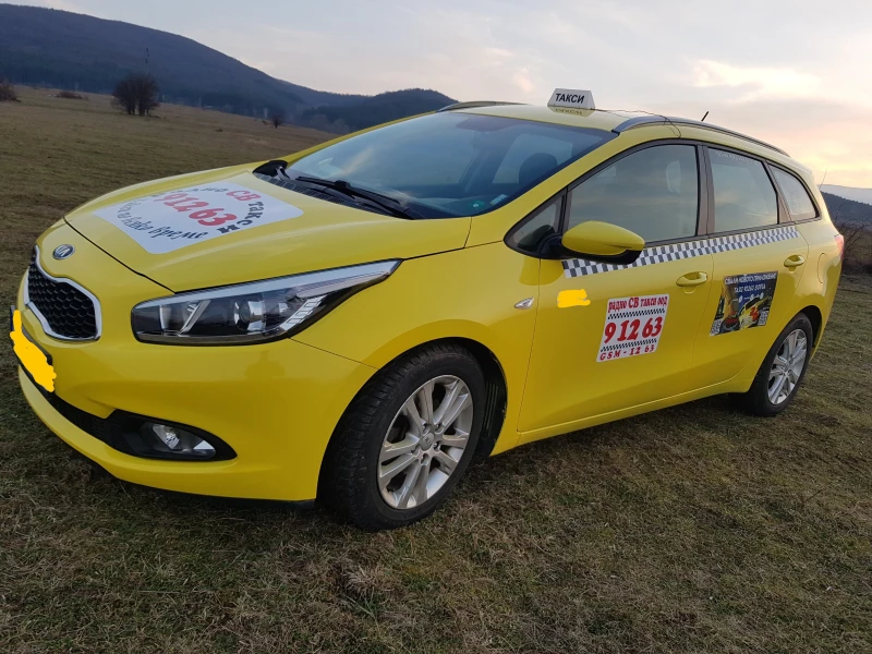 Kia Ceed ЛИЗИНГ-НЕ Е БИЛ ТАКСИ НИКОГА, снимка 3 - Автомобили и джипове - 47386533