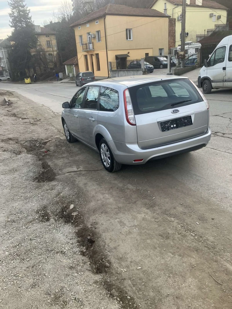 Ford Focus 1.6, снимка 5 - Автомобили и джипове - 49161578