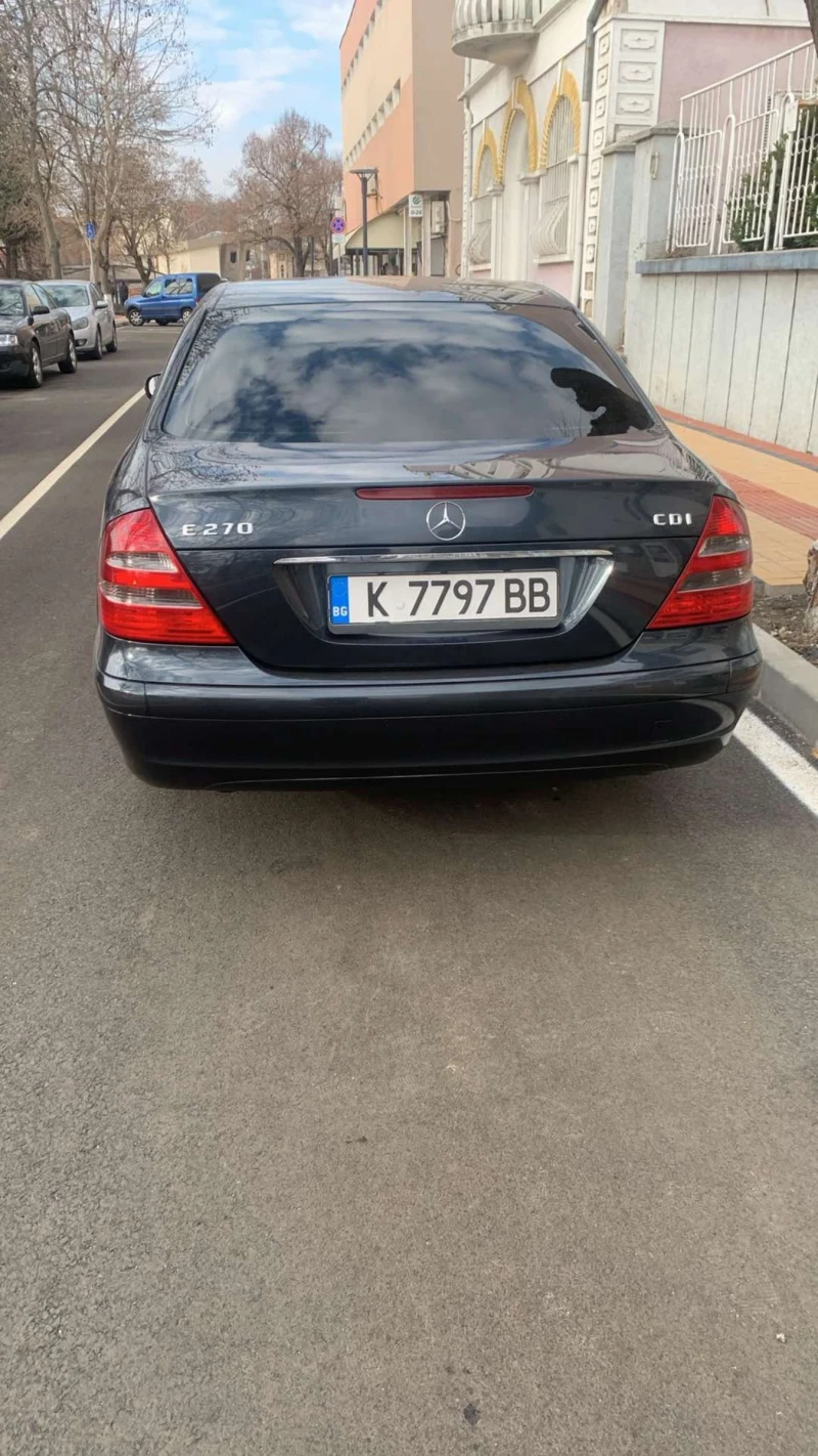 Mercedes-Benz E 270, снимка 3 - Автомобили и джипове - 49307083