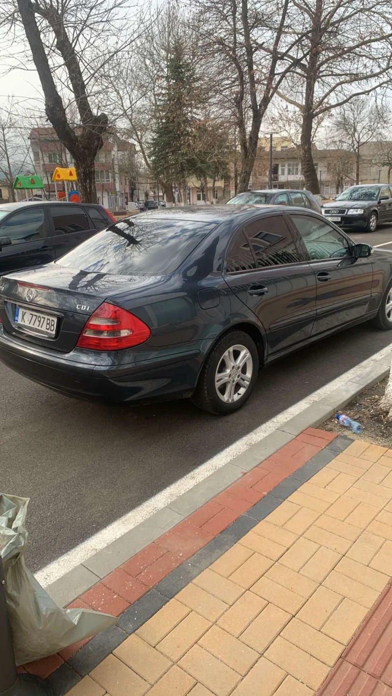 Mercedes-Benz E 270, снимка 1 - Автомобили и джипове - 49307083