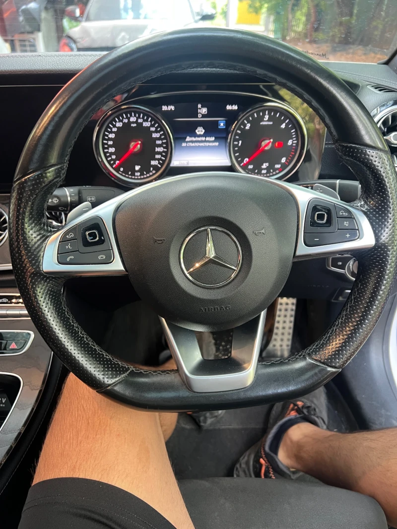 Mercedes-Benz E 220 E-Купе, снимка 7 - Автомобили и джипове - 52594178