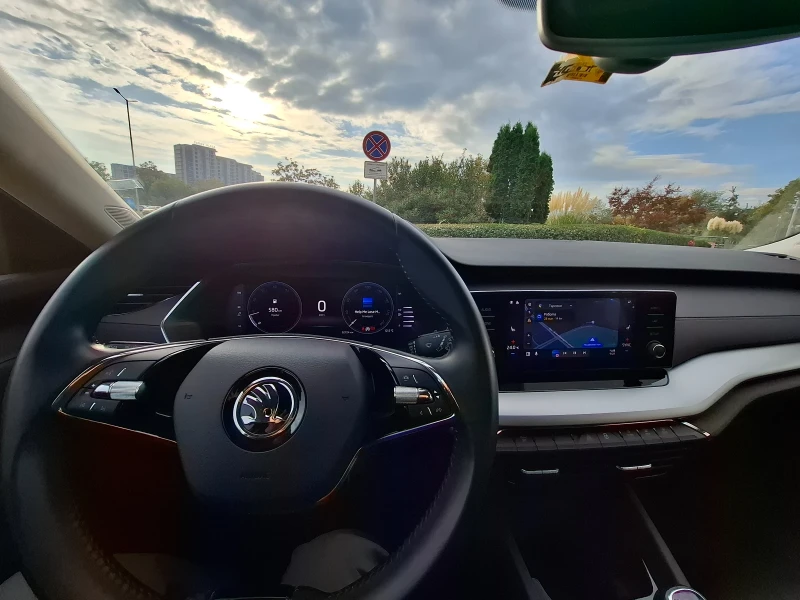 Skoda Octavia 2.0 TDI, снимка 15 - Автомобили и джипове - 52231047