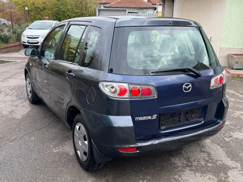 Mazda 2 1.3i facelift, снимка 2 - Автомобили и джипове - 52469437