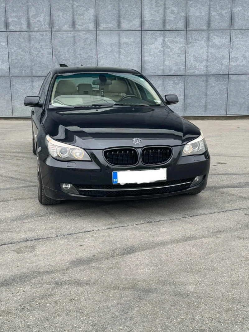 BMW 530 BMW 530 FACELIFT / X-DRIVE / PANORAMA, снимка 2 - Автомобили и джипове - 52533623