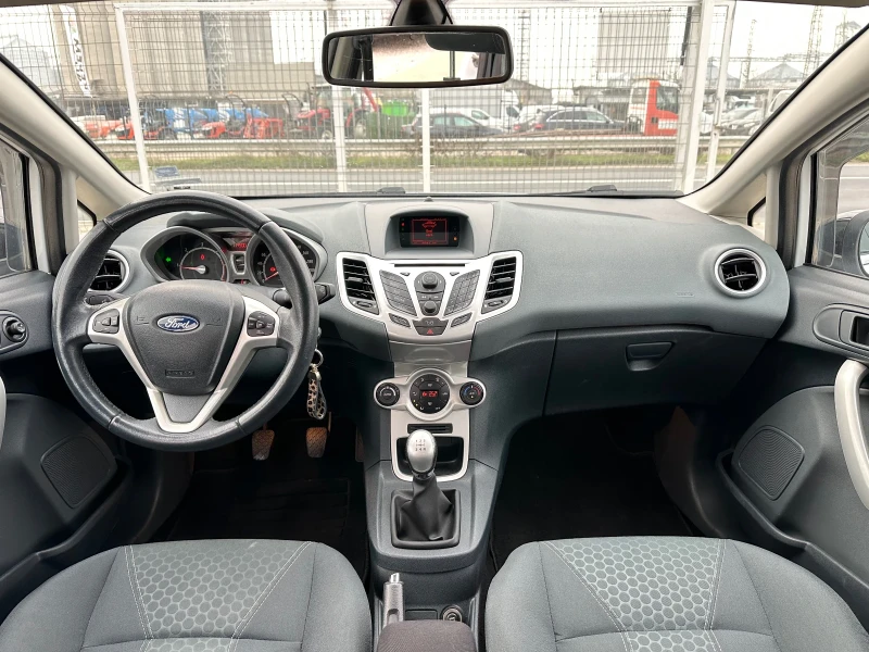 Ford Fiesta 1.6TDCI 95к. 100% обслужен!Перфектен!, снимка 11 - Автомобили и джипове - 52654027