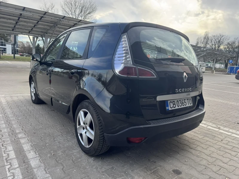 Renault Scenic 1.5 dci, снимка 5 - Автомобили и джипове - 52957833