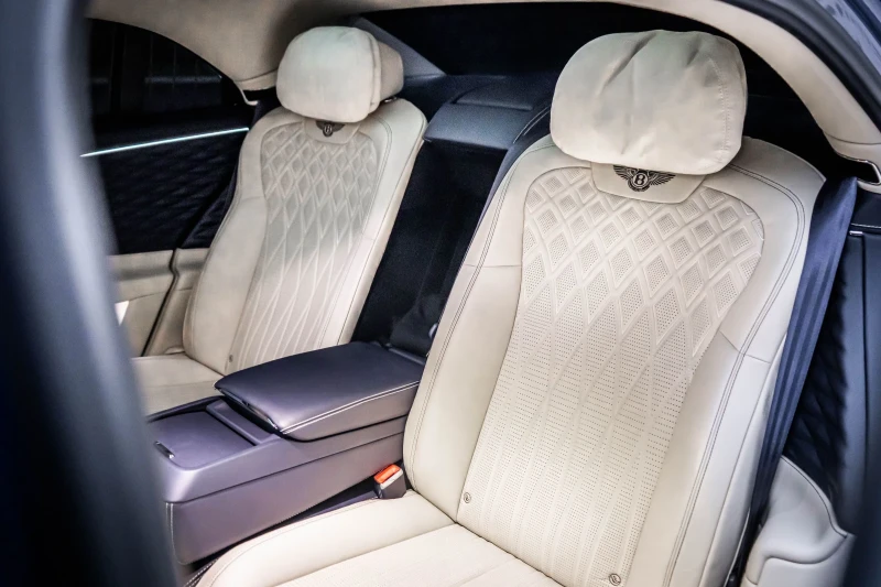 Bentley Continental gt W12 FIRST EDITION, снимка 16 - Автомобили и джипове - 53238646