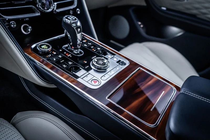 Bentley Continental gt W12 FIRST EDITION, снимка 12 - Автомобили и джипове - 53238646