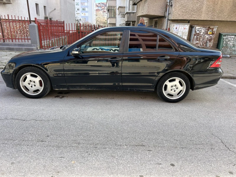 Mercedes-Benz C 200 CDI 6скорости, снимка 15 - Автомобили и джипове - 53537749
