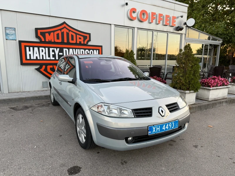 Renault Megane, снимка 8 - Автомобили и джипове - 53597759