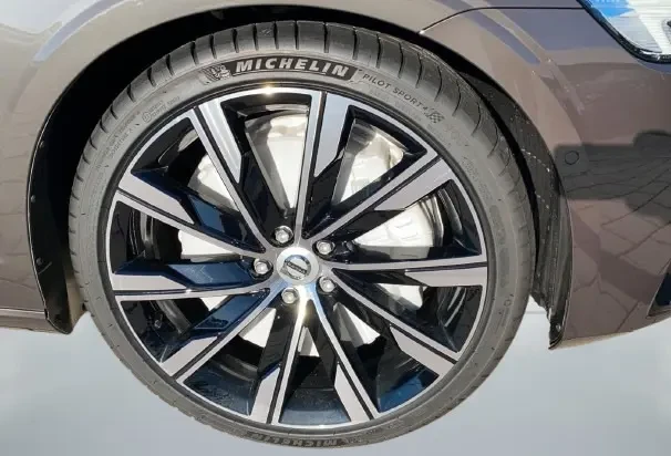 Volvo S60 B5 AWD = Ultimate Dark = Гаранция - изображение 3