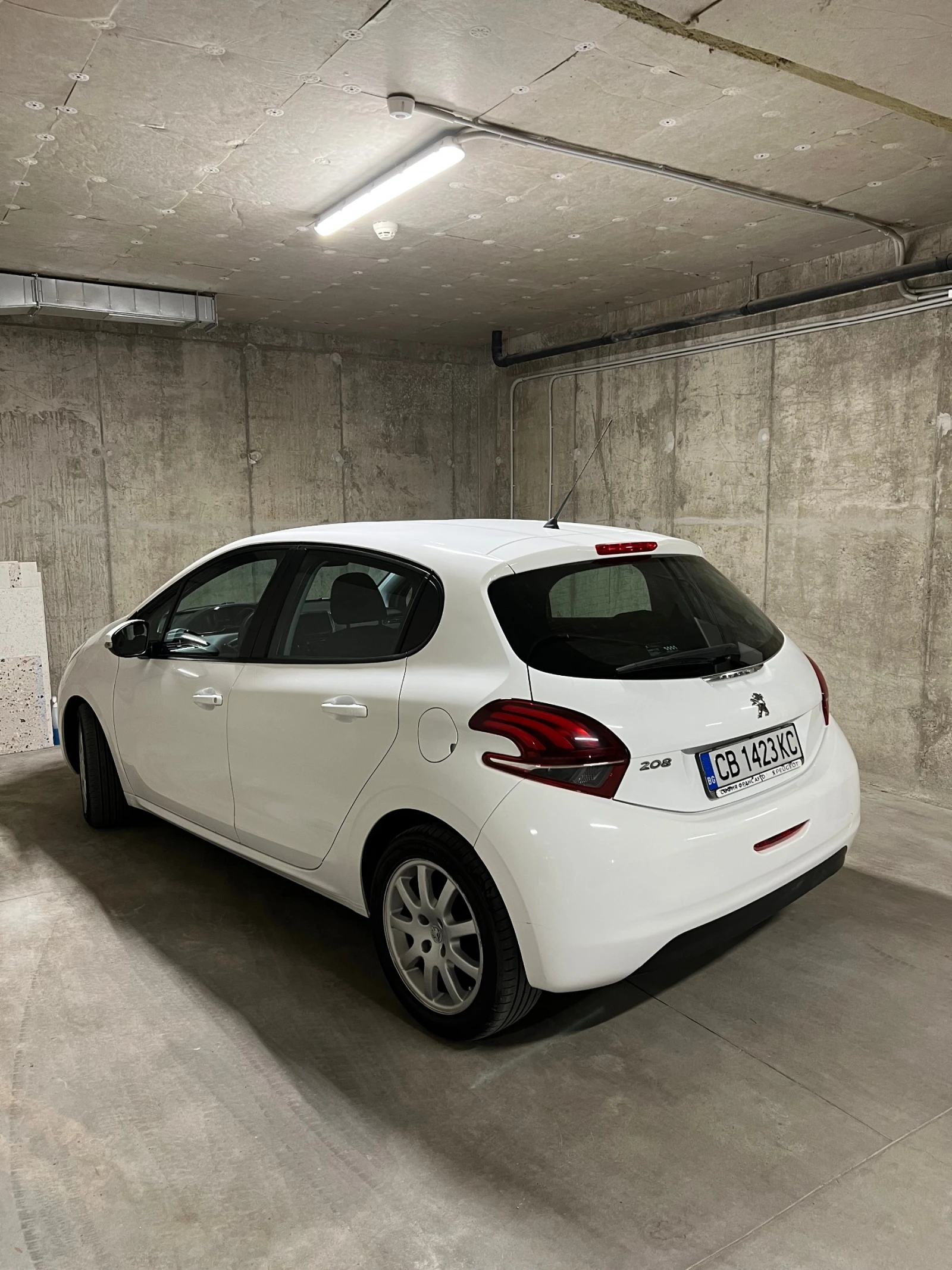 Peugeot 208 1.6HDI* N1* КРУИЗКОНТРОЛ* EURO6 - изображение 8
