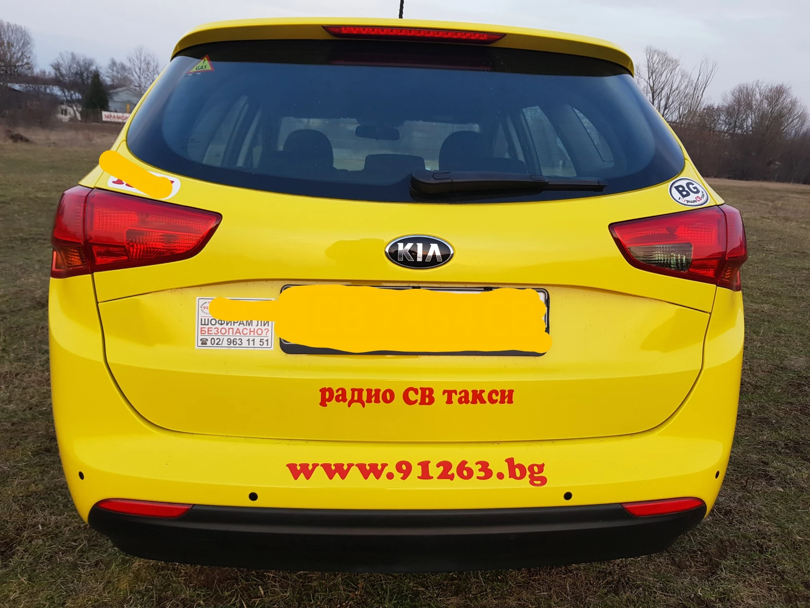 Kia Ceed ЛИЗИНГ-НЕ Е БИЛ ТАКСИ НИКОГА - изображение 5