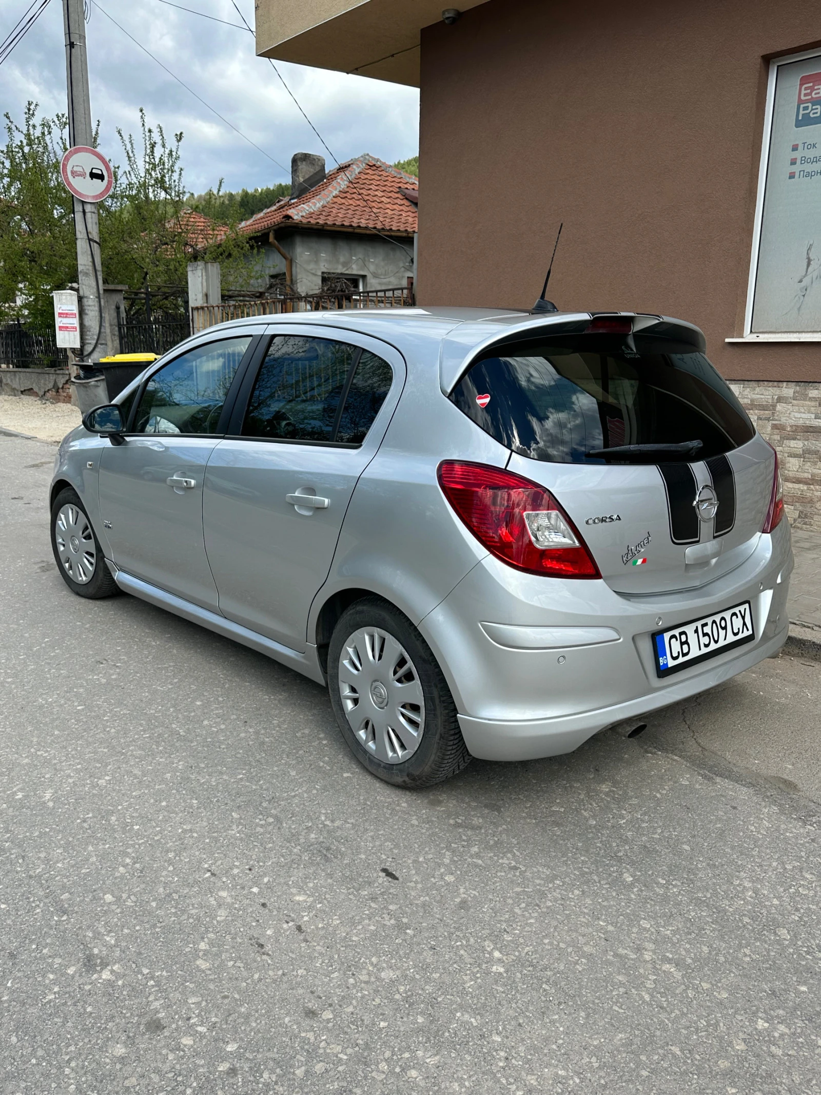 Opel Corsa D 1.2 OPC line  - изображение 3