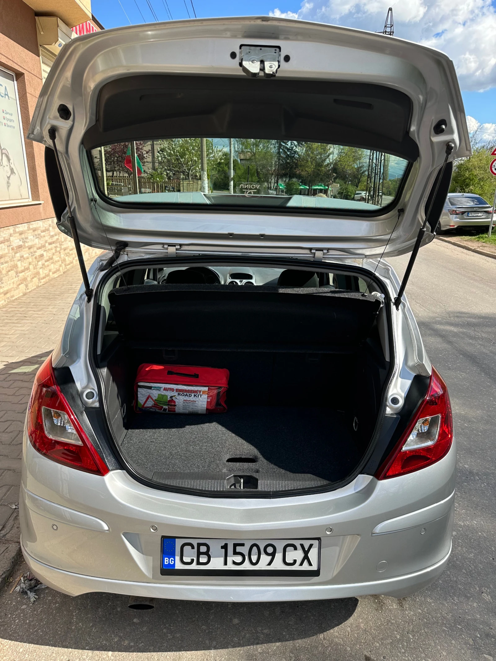 Opel Corsa D 1.2 OPC line  - изображение 9