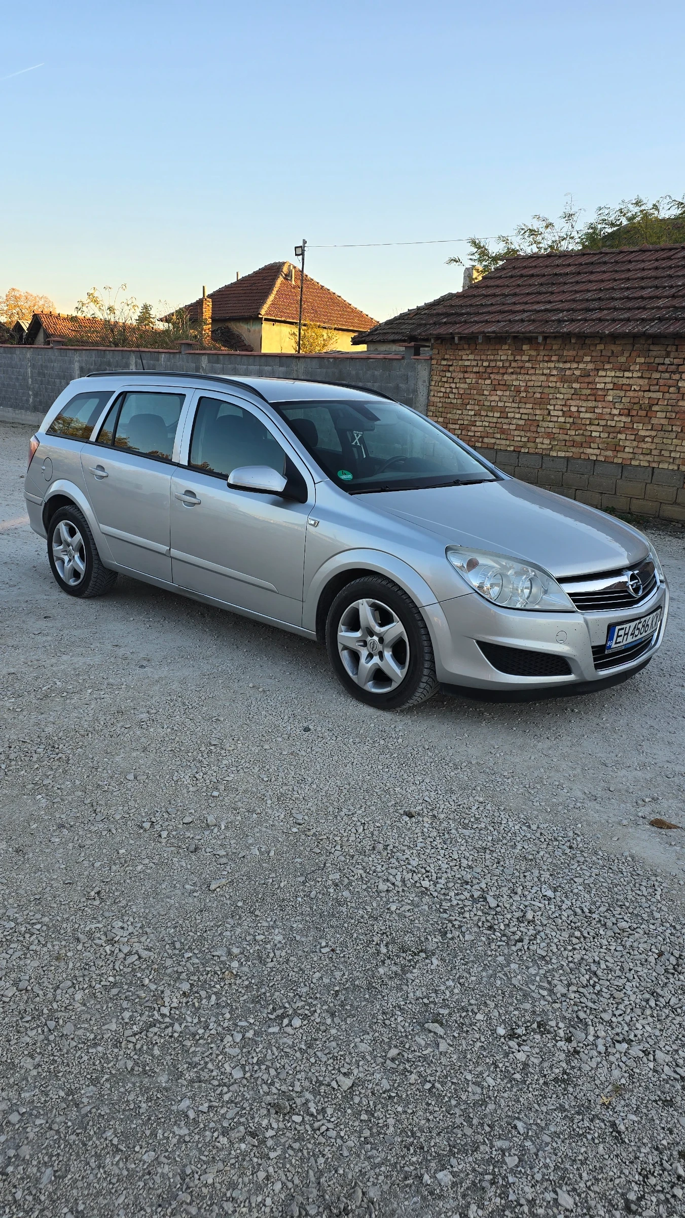 Opel Astra 1.9 TDCI - изображение 3