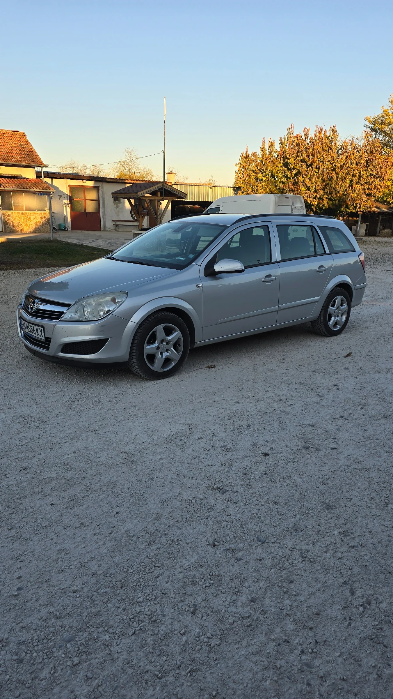 Opel Astra 1.9 TDCI - изображение 2