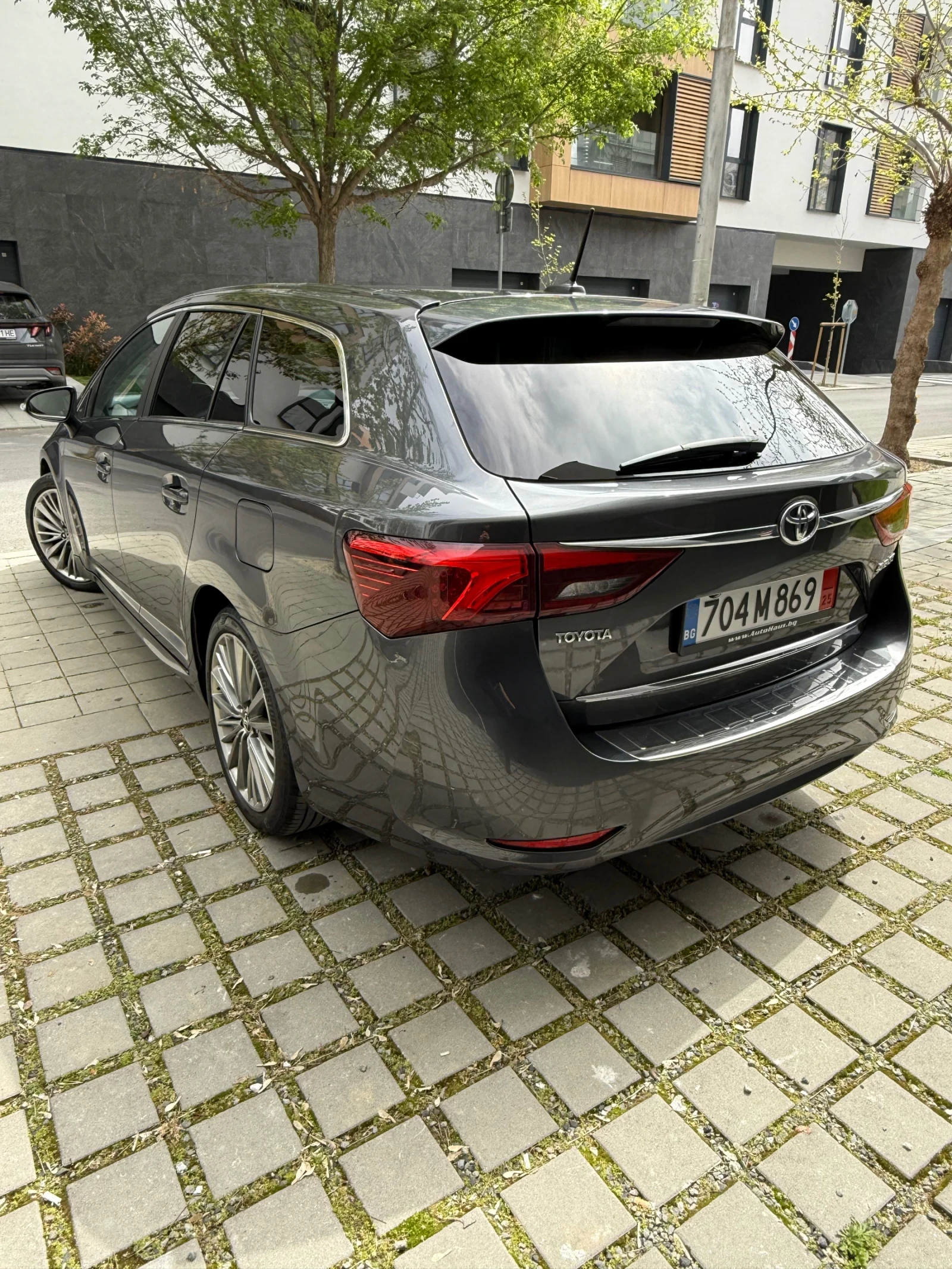Toyota Avensis 2.0 d4d Пълен сервиз в Тойота - изображение 4
