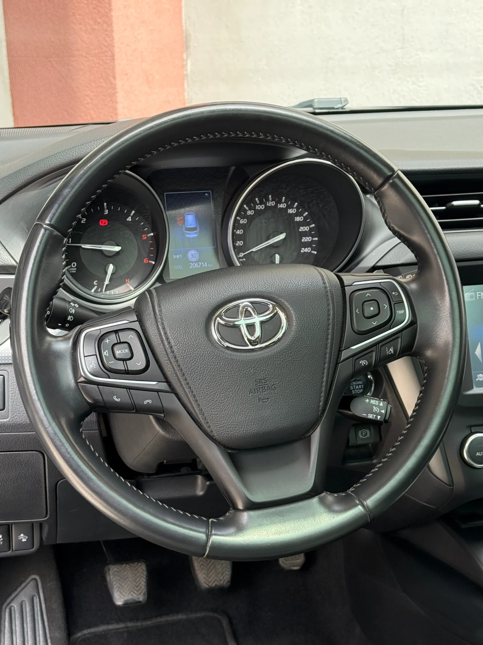 Toyota Avensis 2.0 d4d Пълен сервиз в Тойота - изображение 7