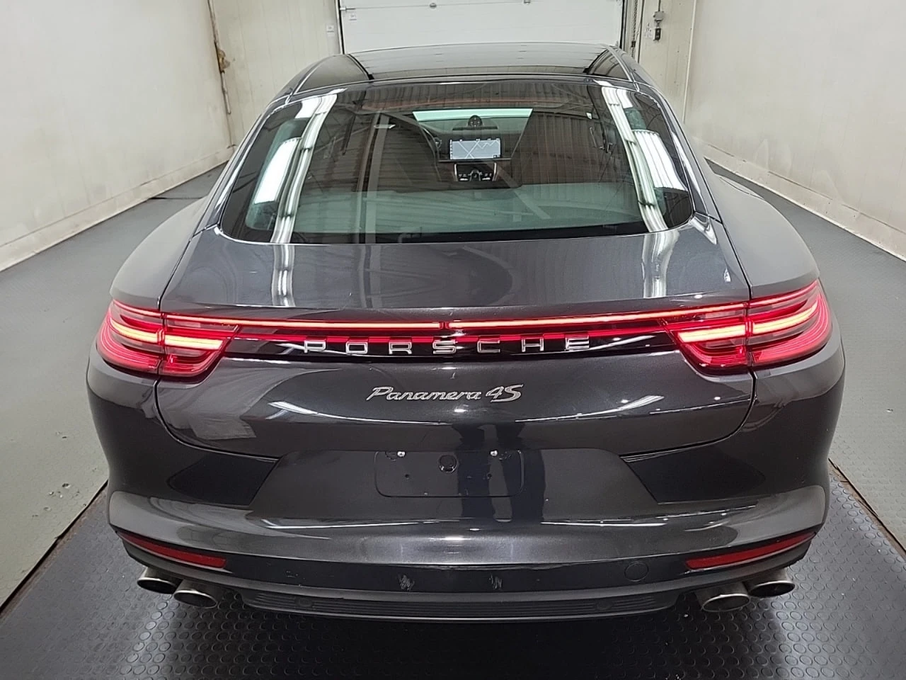 Porsche Panamera * CARFAX * АВТО КРЕДИТ * ЦЕНА ДО БГ! - изображение 5