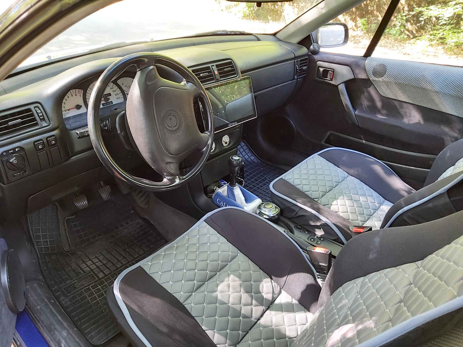 Opel Calibra 2.0 16v - изображение 10