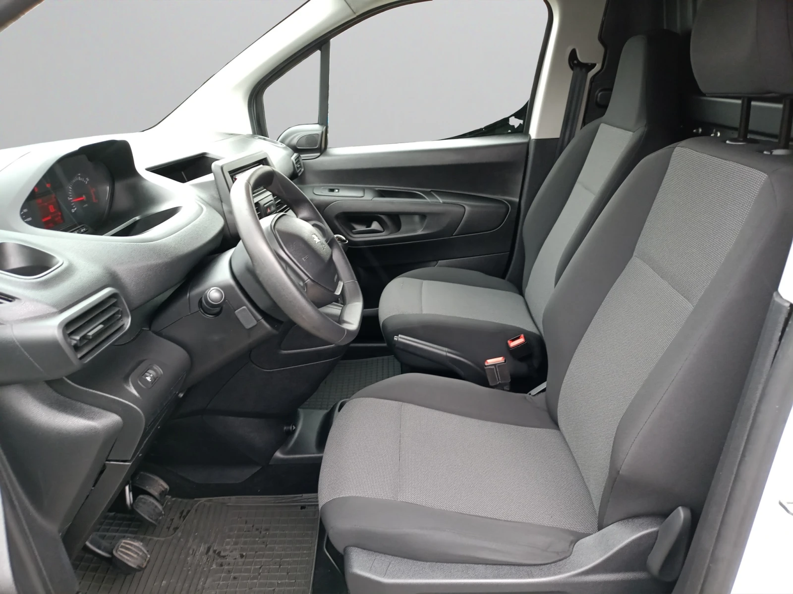 Peugeot Partner Standard 650 PRO 1.6 BlueHDI 100 BVM5 6.1 - изображение 10