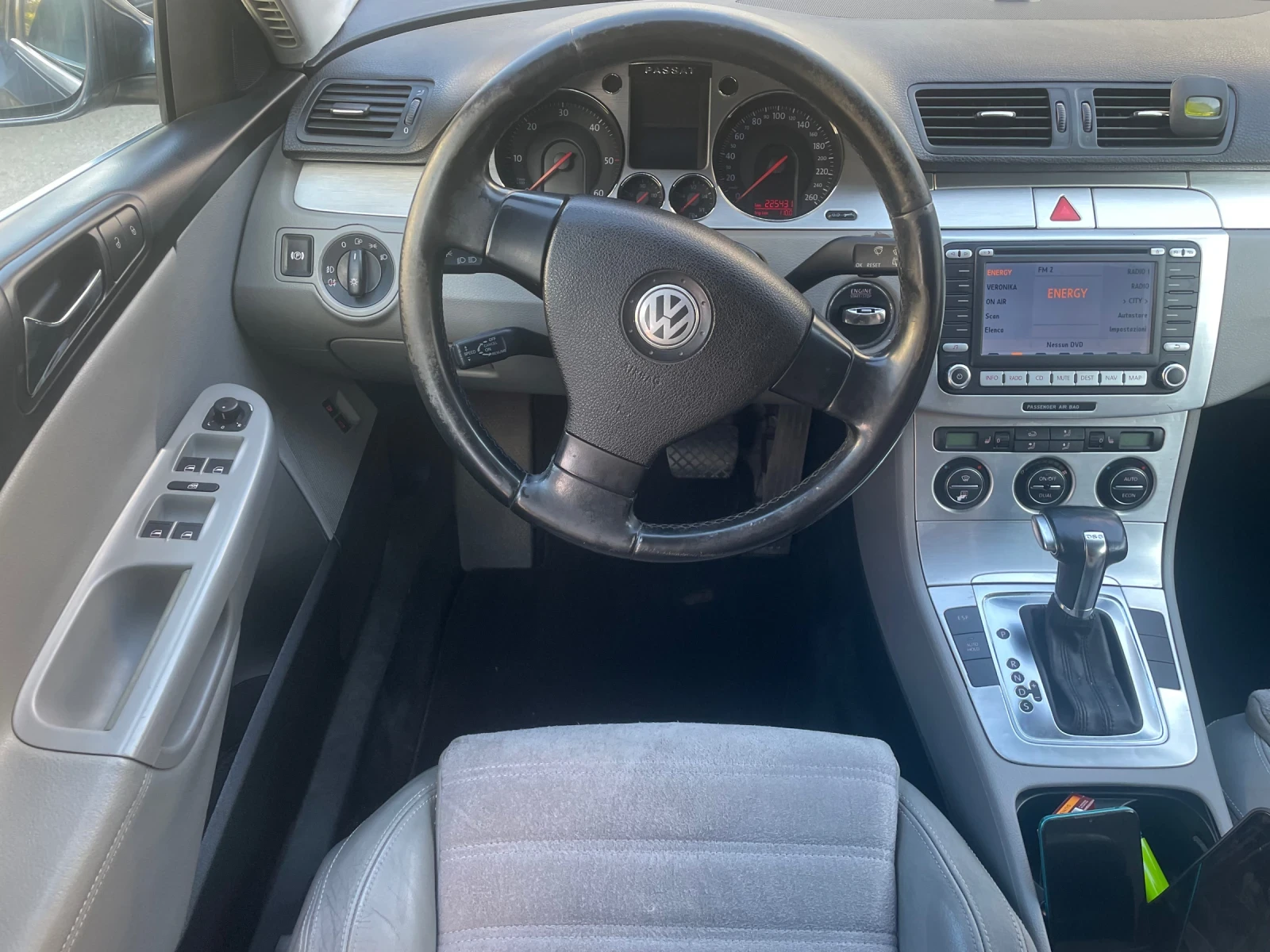 VW Passat 2.0 TDI 140 кс Автомат 🔝 - изображение 8