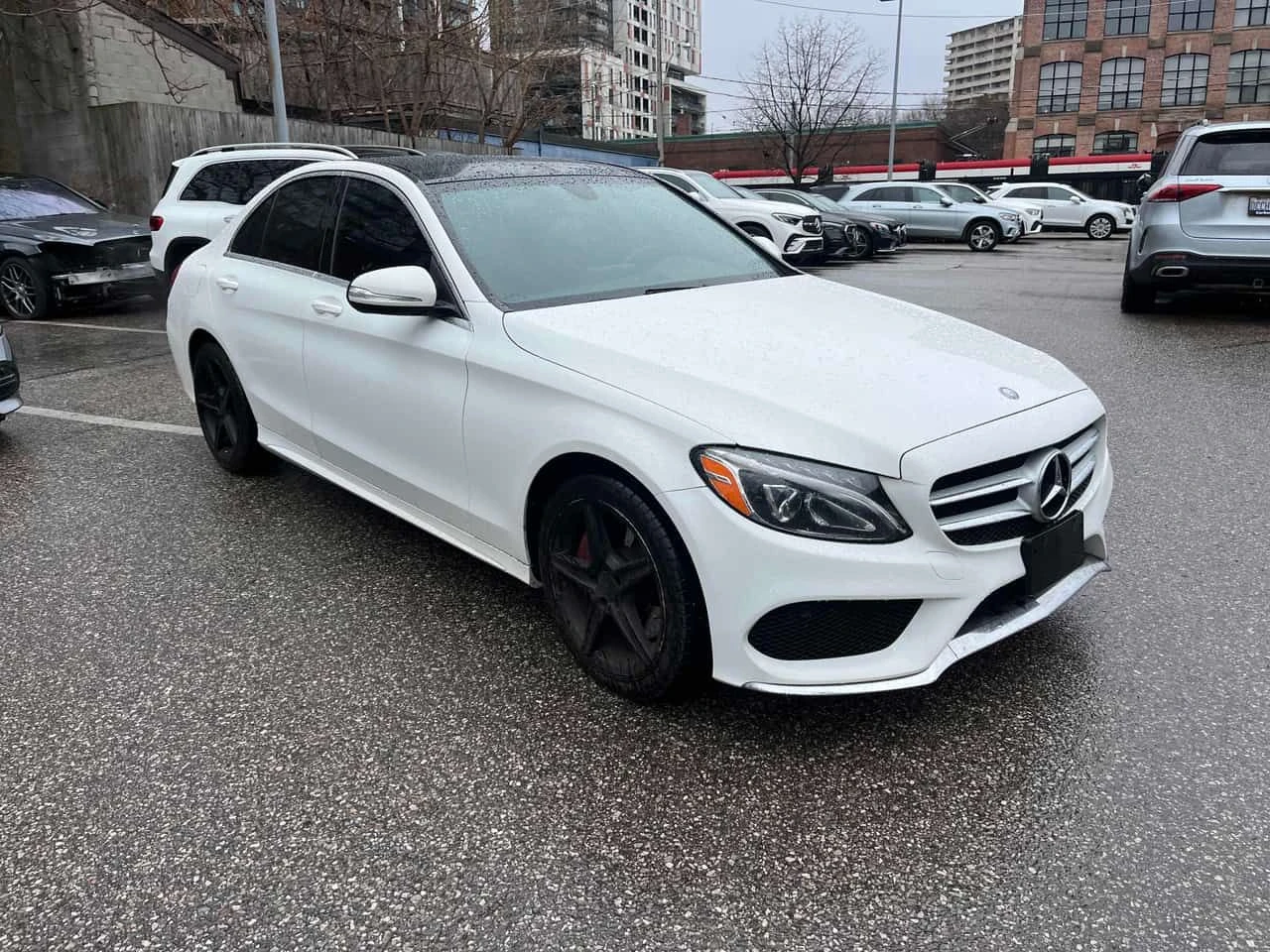Mercedes-Benz C 300 4MATIC* PANO* AMBIENTNO* ПОДГРЕВИ* , снимка 16 - Автомобили и джипове - 54162131