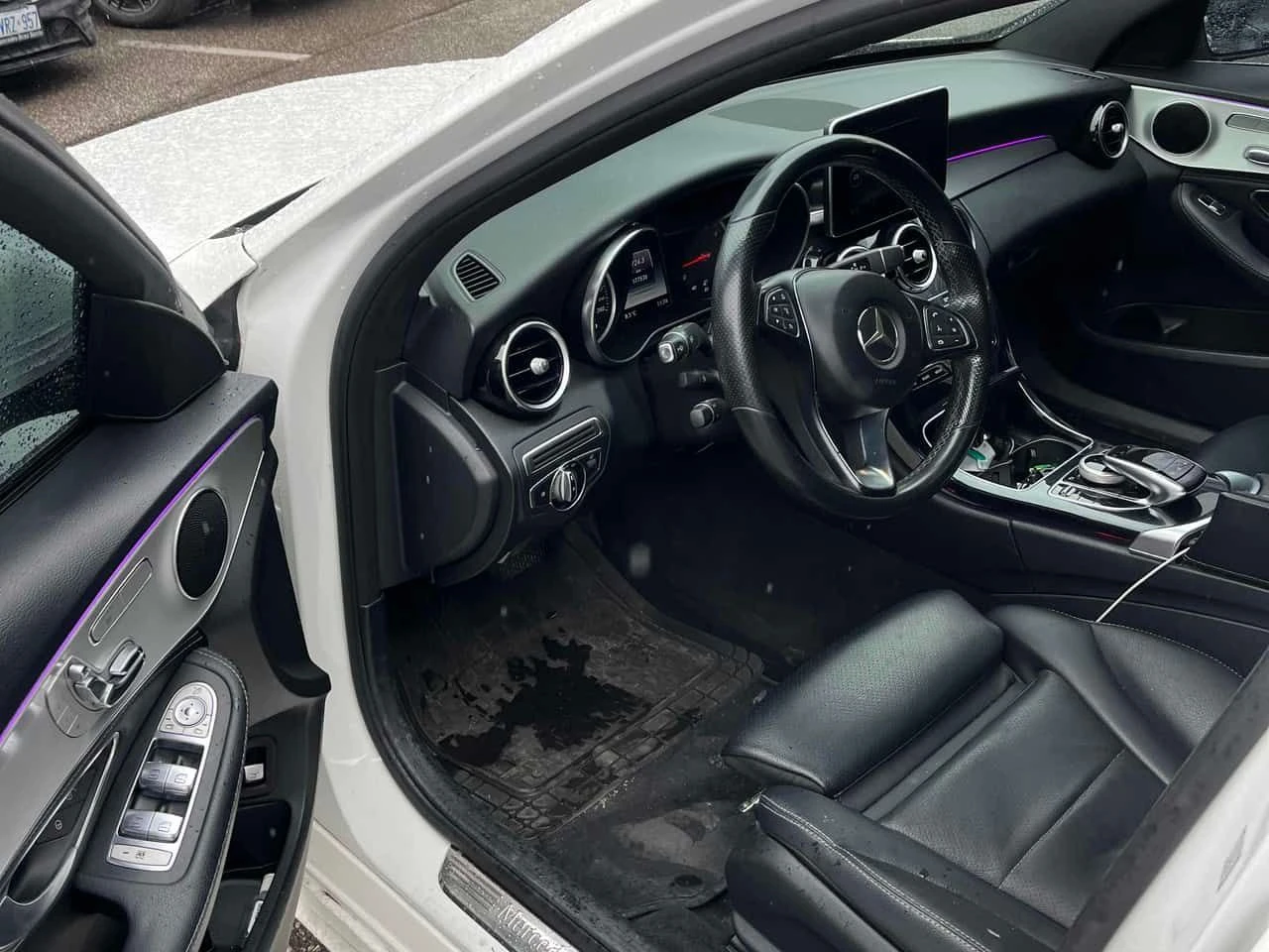 Mercedes-Benz C 300 4MATIC* PANO* AMBIENTNO* ПОДГРЕВИ* , снимка 11 - Автомобили и джипове - 54162131