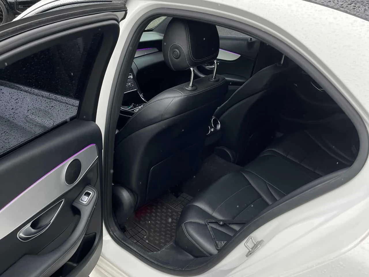 Mercedes-Benz C 300 4MATIC* PANO* AMBIENTNO* ПОДГРЕВИ* , снимка 12 - Автомобили и джипове - 54162131