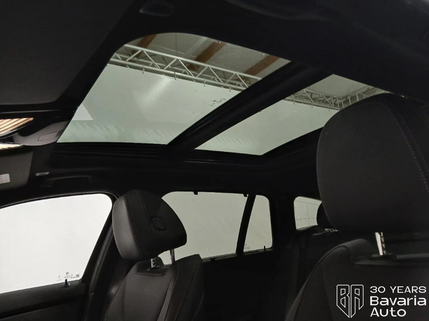 BMW 320 d xDrive M Sport Paket, снимка 8 - Автомобили и джипове - 54428202