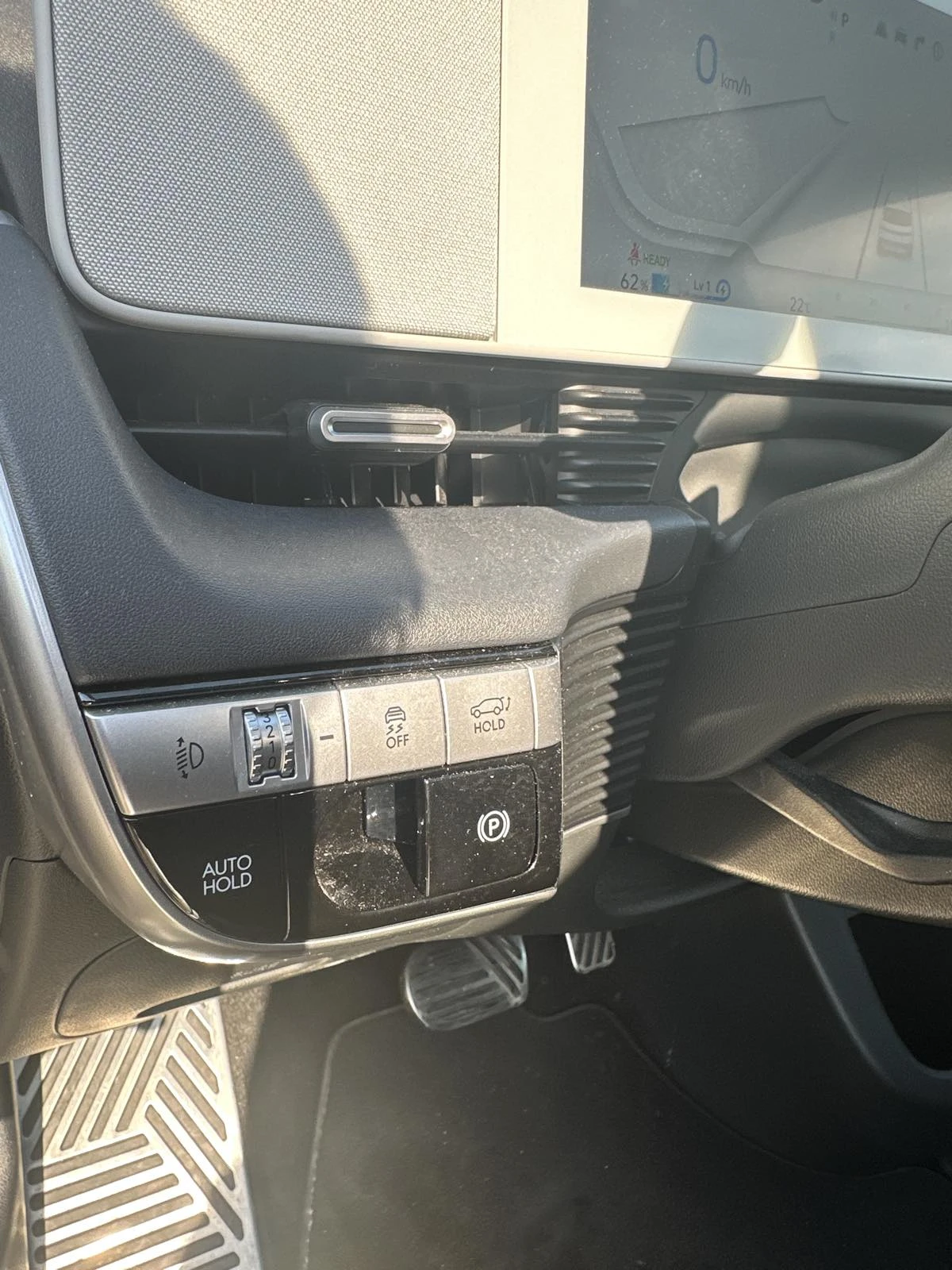 Hyundai Ioniq 5 72.6KWh/UNIQ/ГАРАНЦИЯ/ПАНОРАМА/360/HEADUP, снимка 16 - Автомобили и джипове - 54562541