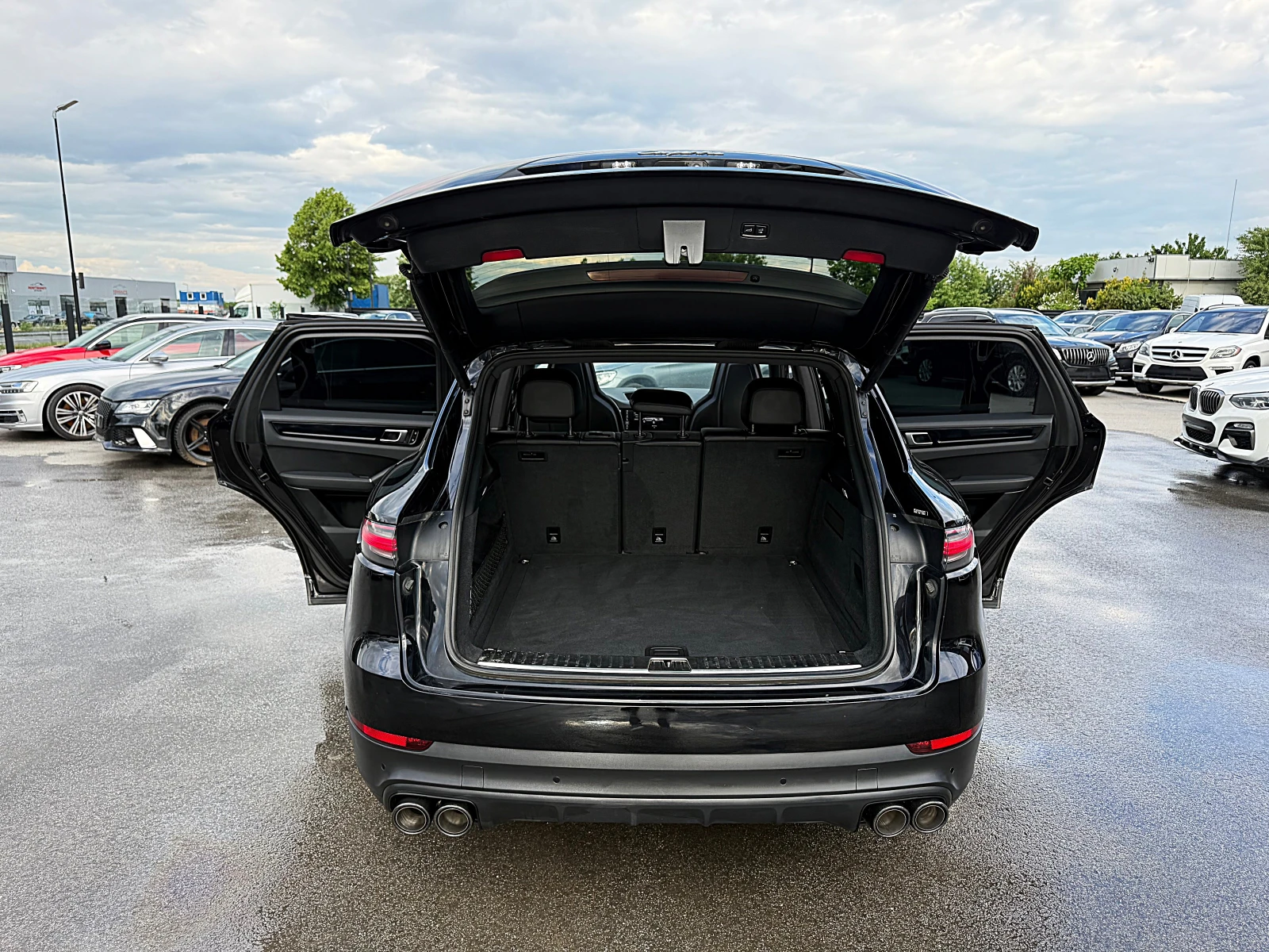Porsche Cayenne CHROM PAKET-PANORAMA-BOSE-KAMERA-, снимка 16 - Автомобили и джипове - 54639108