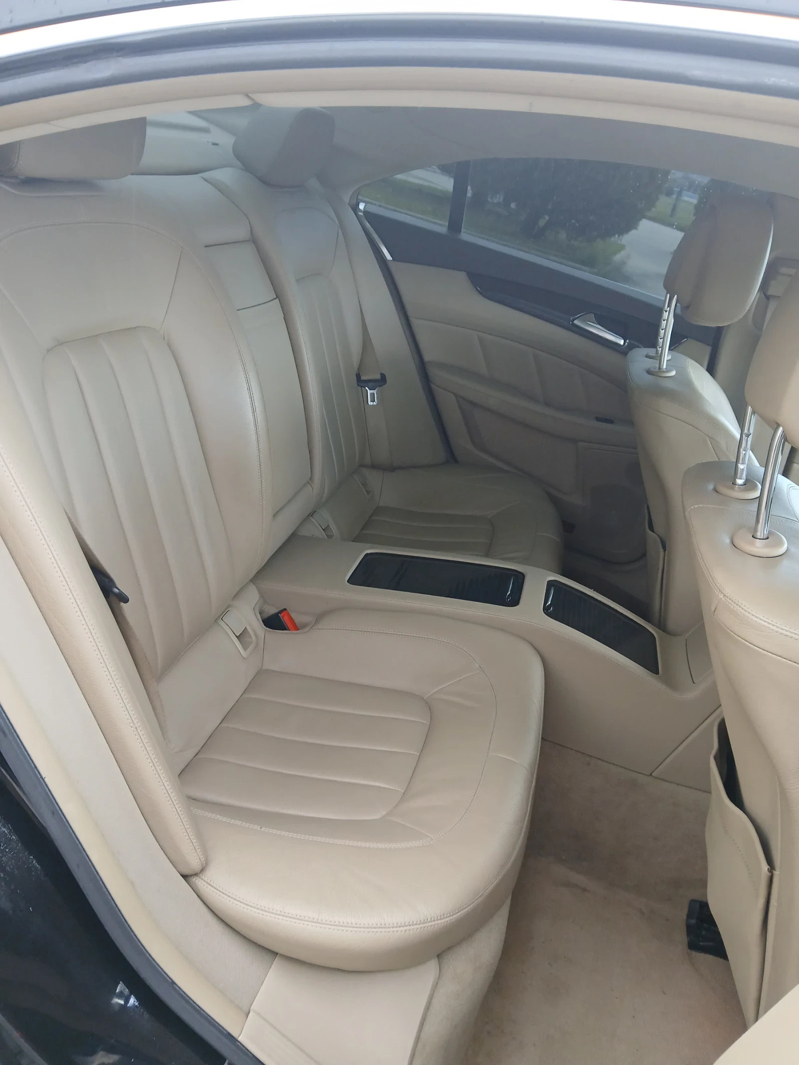 Mercedes-Benz CLS 350 HARMAN!!! ПОДГРЕВ!!! БАРТЕР!!! ЛИНЗИН!!!, снимка 16 - Автомобили и джипове - 54646861