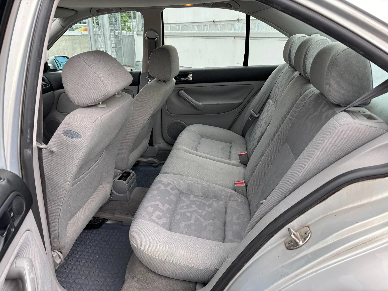 VW Bora, снимка 14 - Автомобили и джипове - 54803957