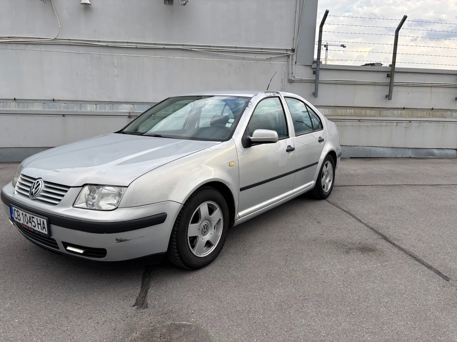 VW Bora, снимка 2 - Автомобили и джипове - 54803957