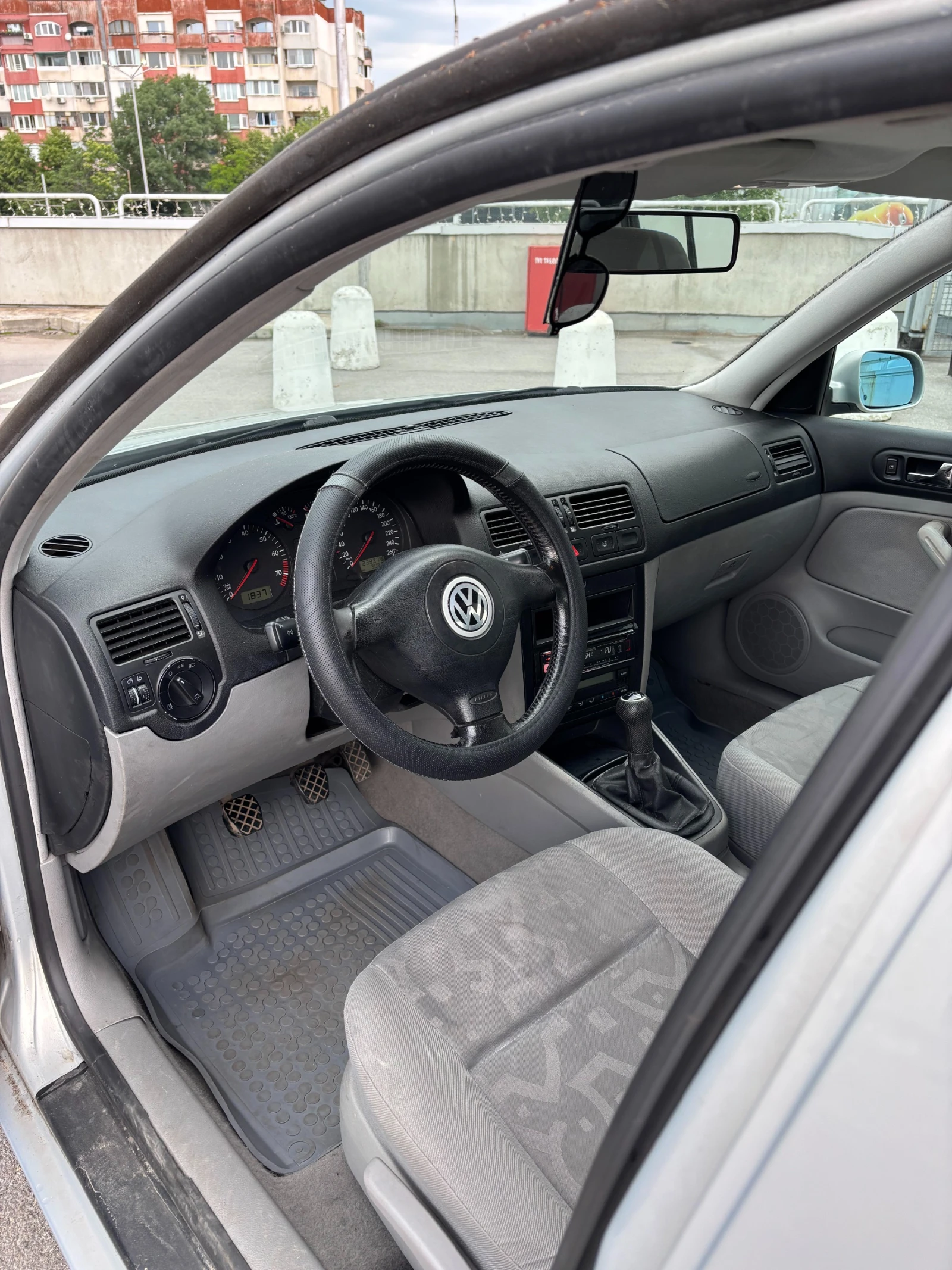 VW Bora, снимка 12 - Автомобили и джипове - 54803957