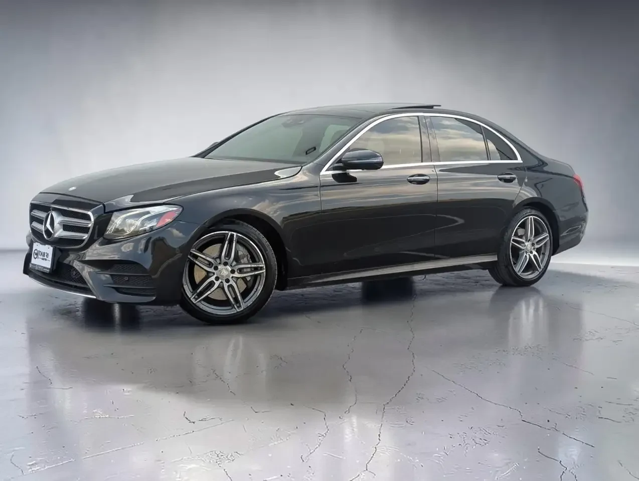 Mercedes-Benz E 300 * HEAD-UP * BURMESTER * PANO * LUXURY PKG * 