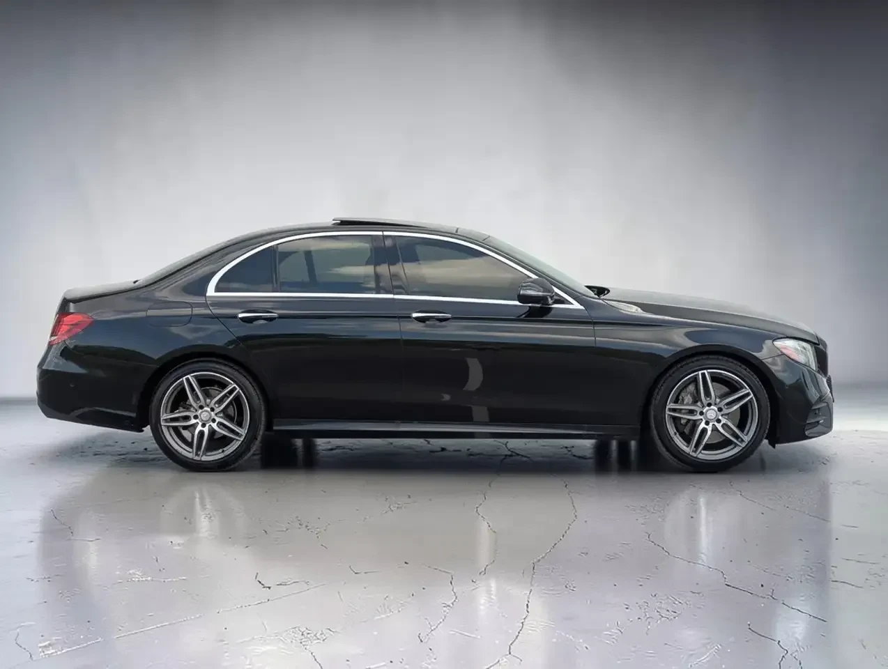 Mercedes-Benz E 300 * HEAD-UP * BURMESTER * PANO * LUXURY PKG *  | Mobile.bg � ����������� 2