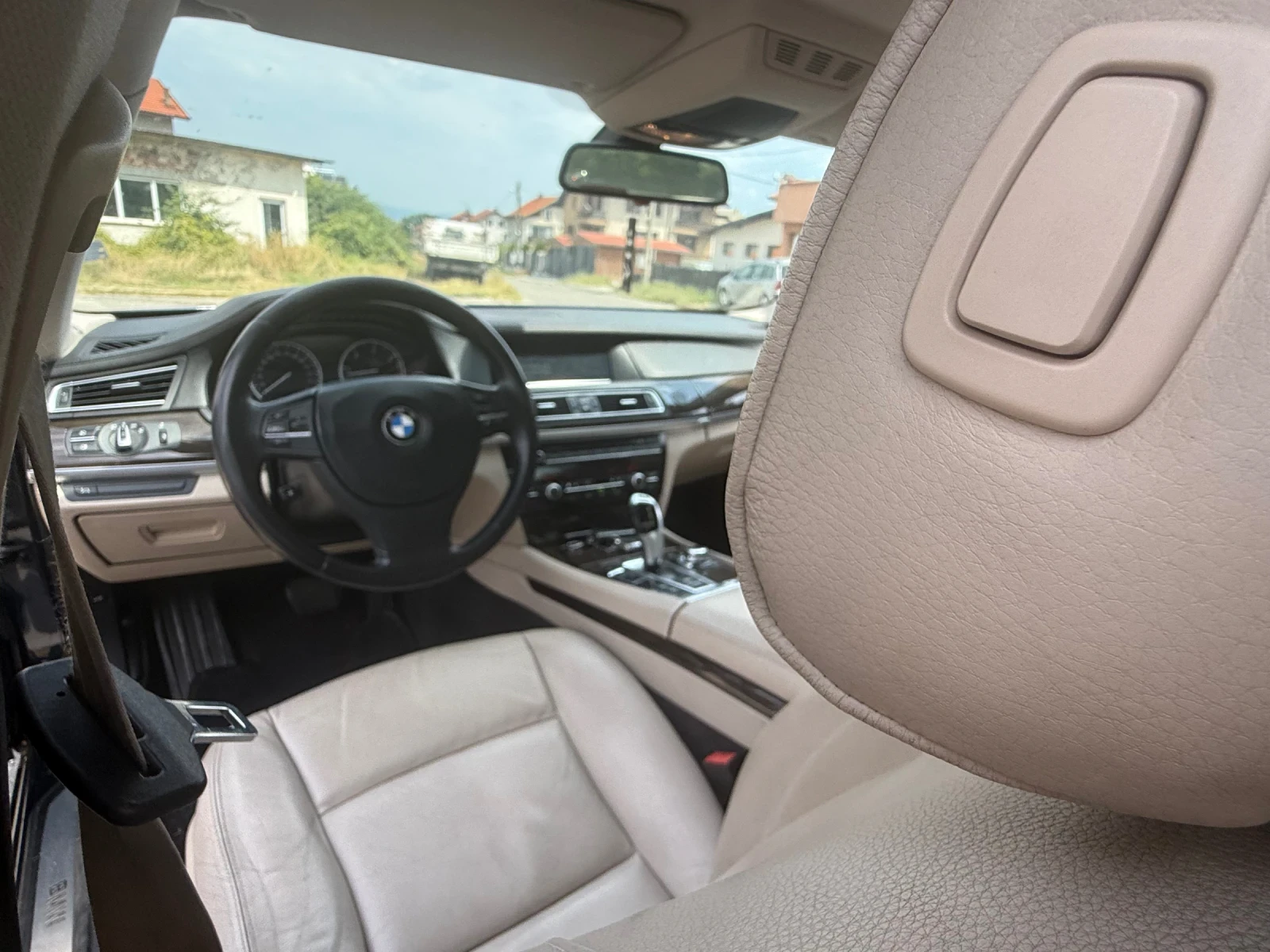 BMW 730, снимка 10 - Автомобили и джипове - 55652523