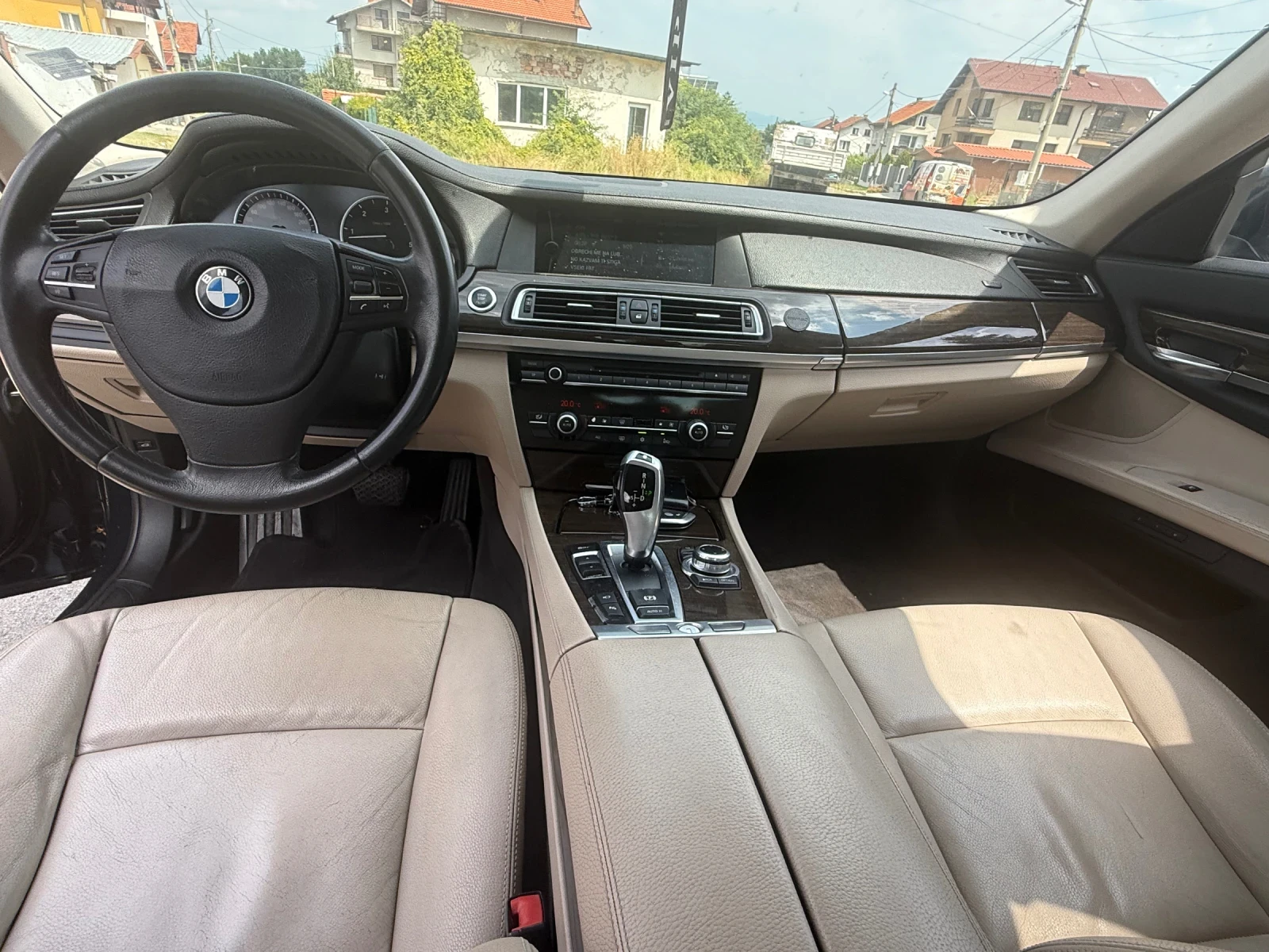 BMW 730, снимка 11 - Автомобили и джипове - 55652523