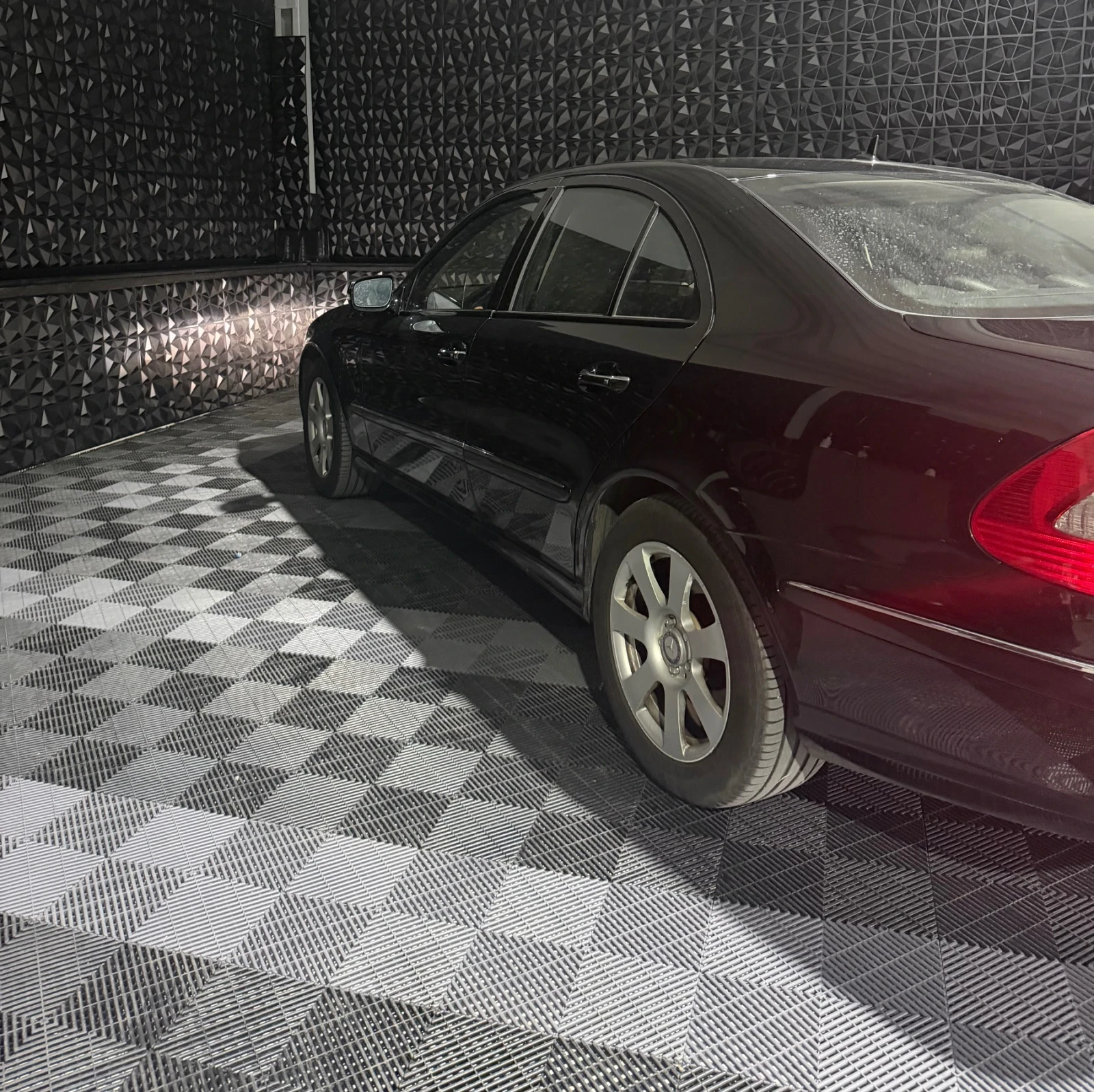Mercedes-Benz E 350 РЕАЛНИ И ДОКАЗУЕМИ КМ ШФЕЙЦАРИЯ/ГАЗОВА УРЕДБА, снимка 6 - Автомобили и джипове - 55964822