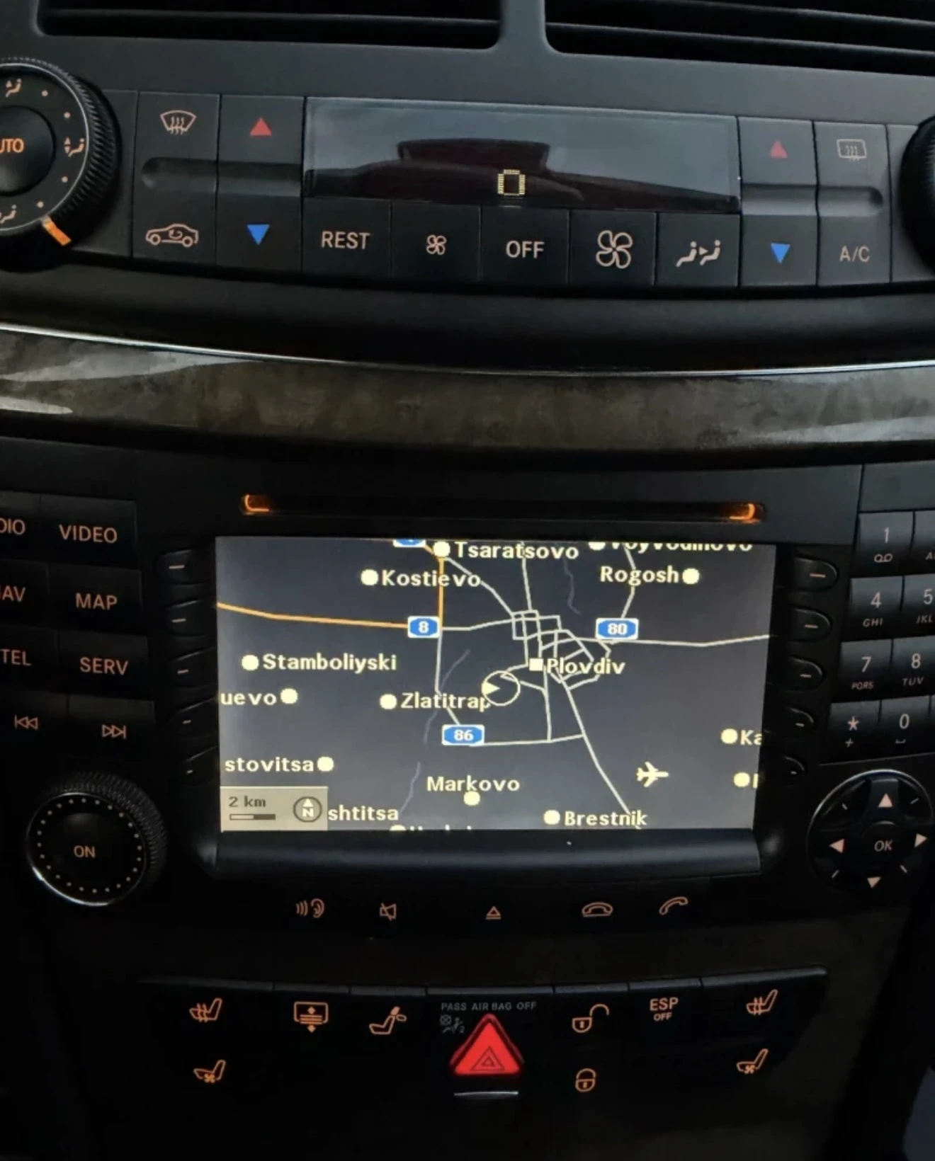 Mercedes-Benz E 350 РЕАЛНИ И ДОКАЗУЕМИ КМ ШФЕЙЦАРИЯ/ГАЗОВА УРЕДБА, снимка 15 - Автомобили и джипове - 55964822