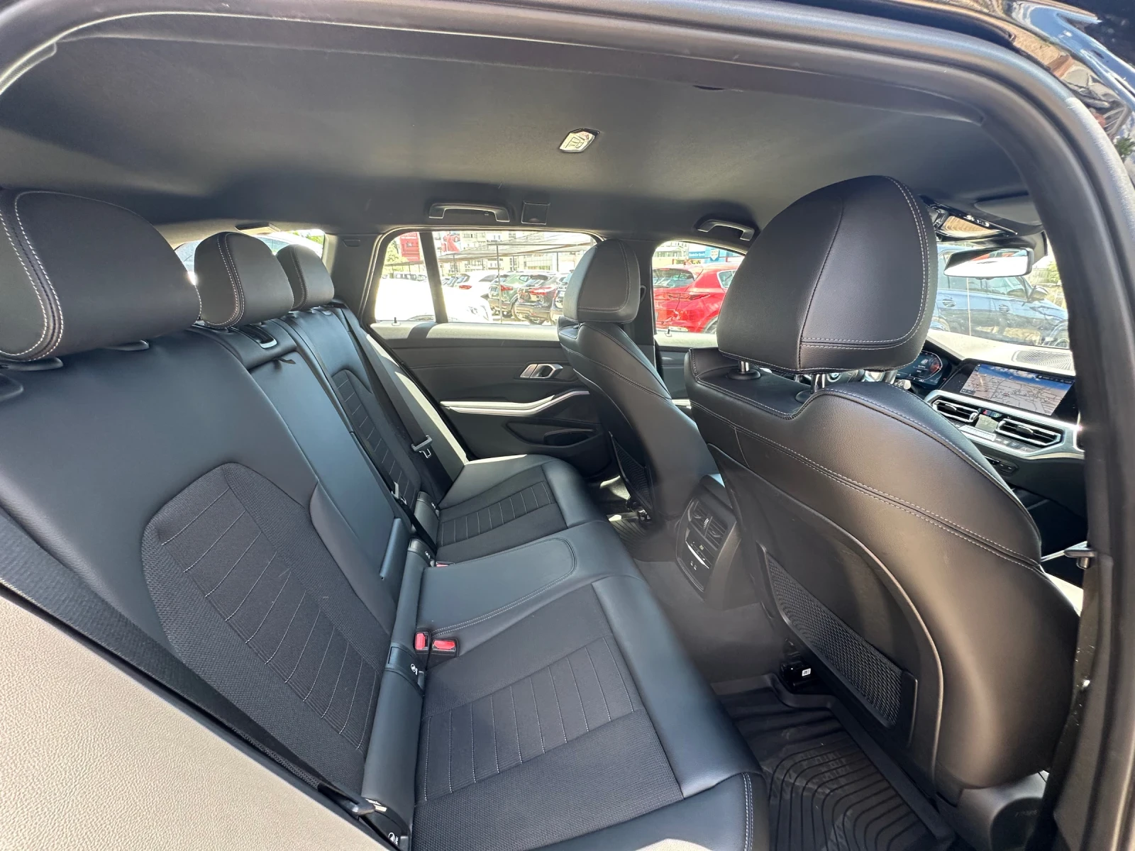 BMW 318 Touring 318 combi, снимка 12 - Автомобили и джипове - 56029689
