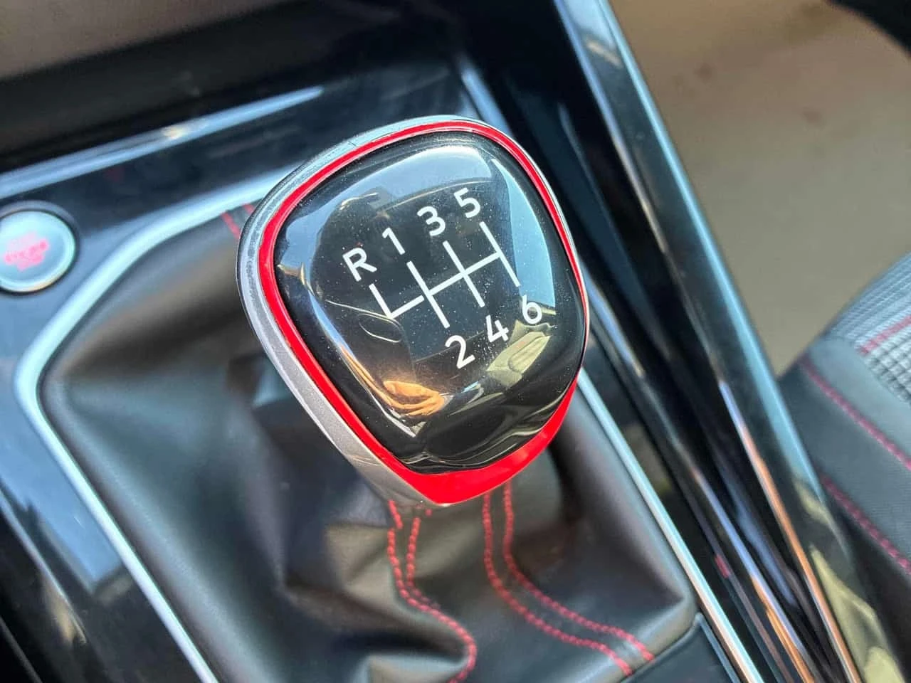 VW Golf GTI * 380 AUTOBAHN * CARFAX * ����������� | Mobile.bg � ����������� 7