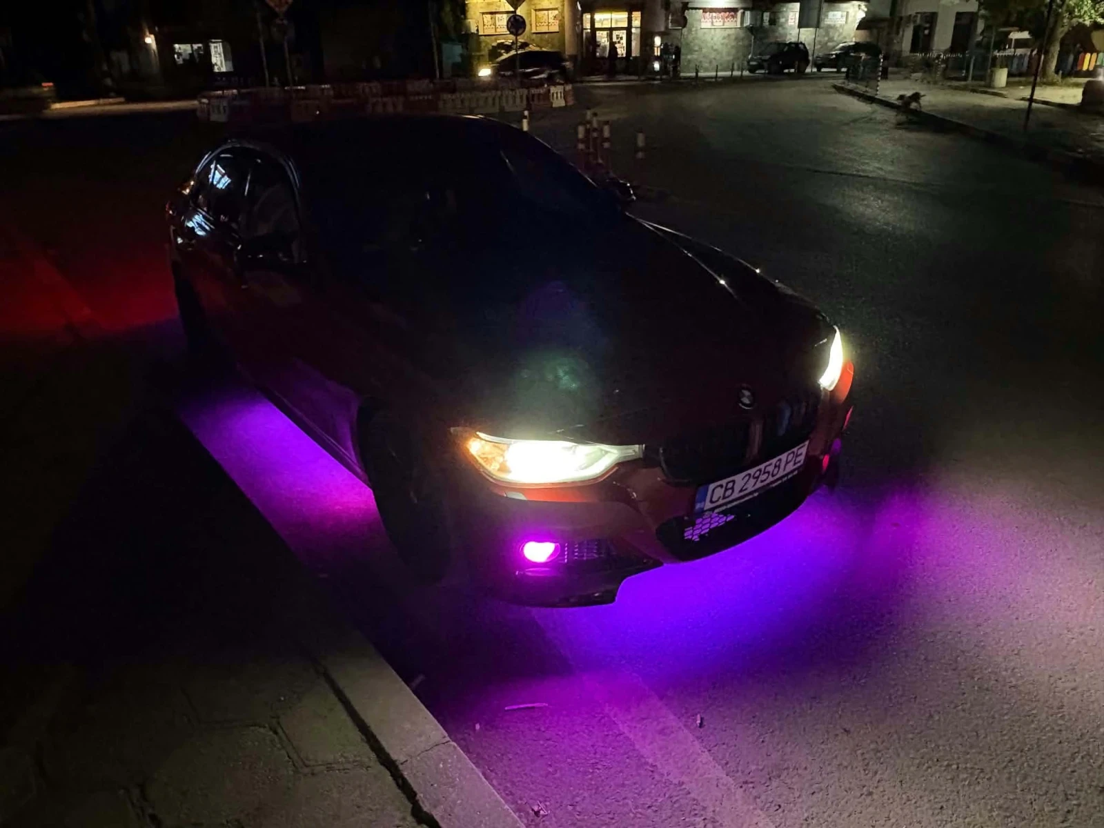 BMW 320, снимка 12 - Автомобили и джипове - 56452595