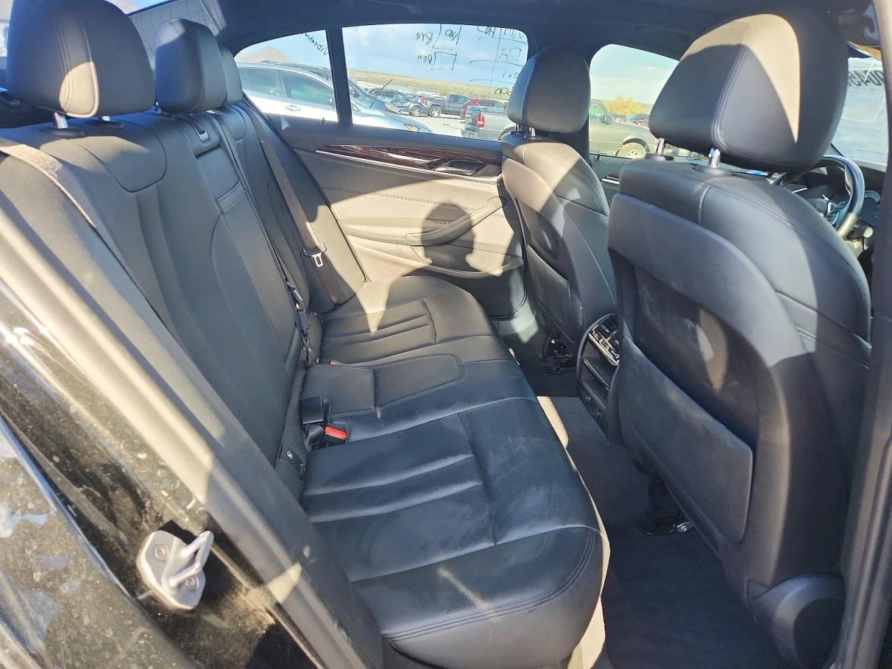 BMW 530E 2.0l, снимка 10 - Автомобили и джипове - 56664093